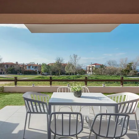 Melia Luxury לריסוס