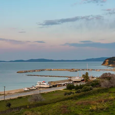 Melia Luxury Hotel de apartamente Ierissos